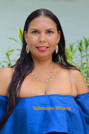 212404 - Zayda Age: 36 - Colombia