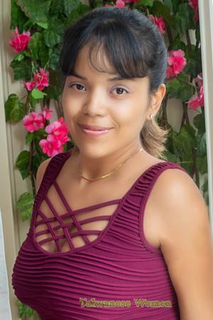 214303 - Vicky Age: 34 - Peru