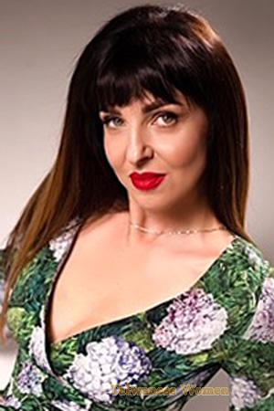 221685 - Viktoriia Age: 46 - Ukraine