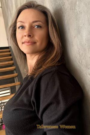 223091 - Lyubov Age: 43 - Ukraine