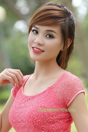 226728 - Thi Minh Trang Age: 31 - Vietnam