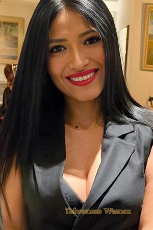 227051 - Astrid Age: 32 - Italy