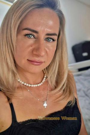 227186 - Viktoriia Age: 42 - Ukraine