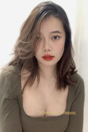 227626 - Caihui Age: 23 - China