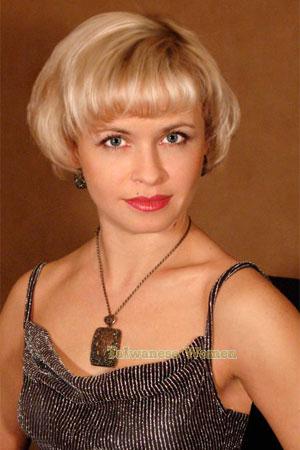 82851 - Svetlana Age: 38 - Russia